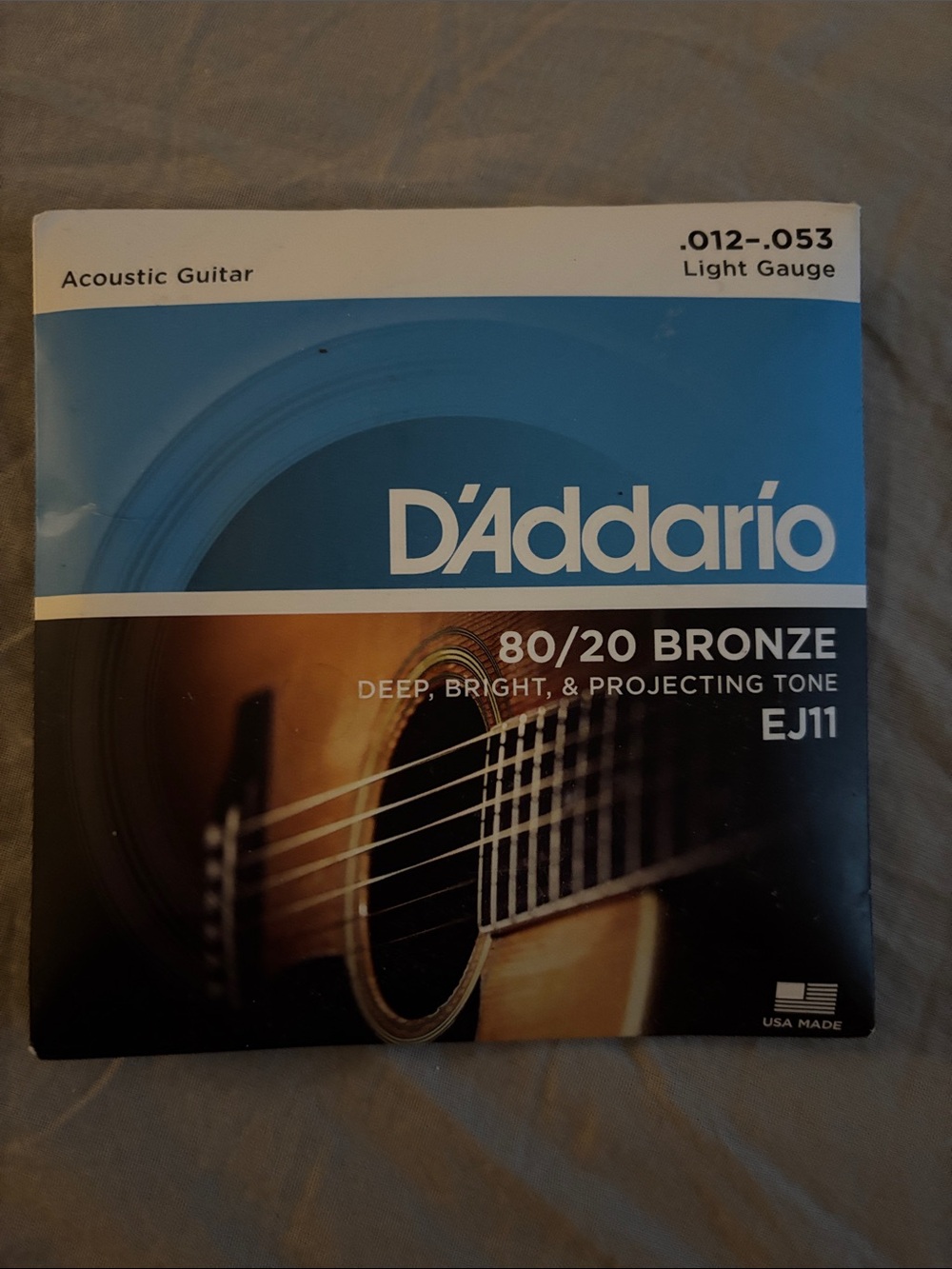 EJ11 80/20 Bronze Acoustic Guitar Strings - Blue and Black